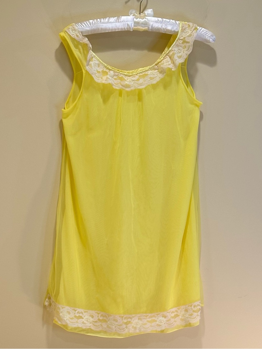 VTG 1960s Sheer Lemon Yellow Chiffon Babydoll Nightgown Cream Lace XS/S